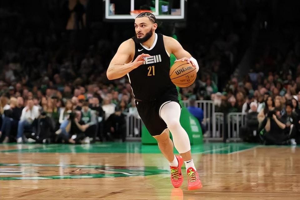 掘金用双向合同签下前灰熊首轮秀，本赛季他在发展联盟表现一般？